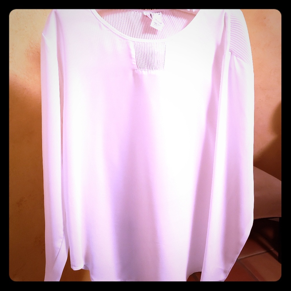 Viviam Tam Ivory Blouse